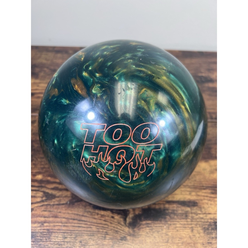 Storm Too Hot Bowling Ball Green Orange 15 LB Made In USA Very Nice